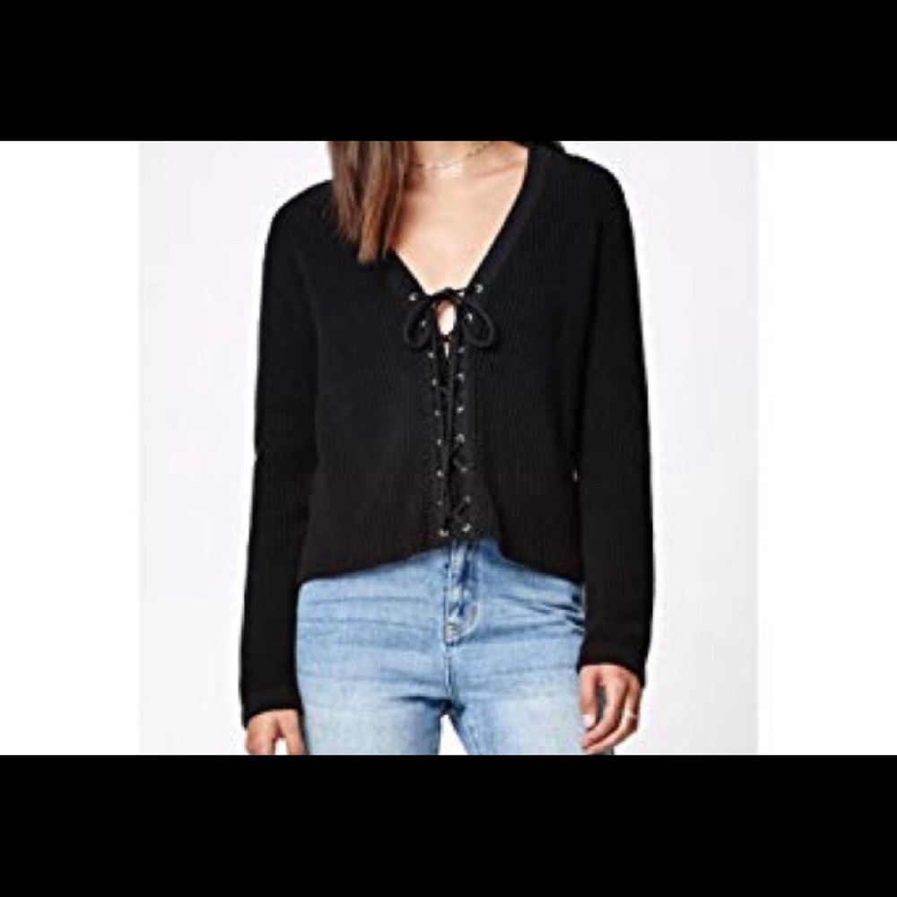 Kendall and Kylie tie up sweater